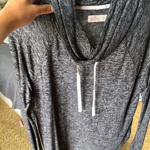 Hollister size medium long sleeve, scoop neck, black and grey